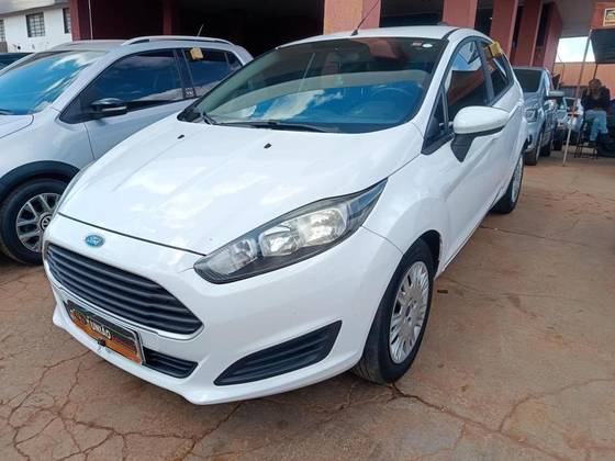 FORD FIESTA 1.5 S HATCH 16V FLEX 4P MANUAL FORD FIESTA 1.5 S HATCH 16V FLEX 4P MANUAL